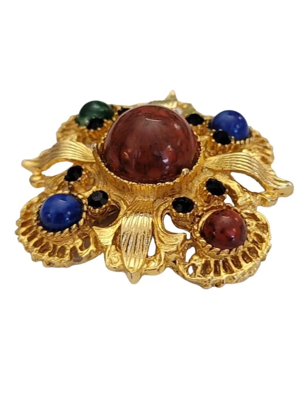 Gold Tone Maltese Cross Lucite Cabochon Brooch Designer Style M820